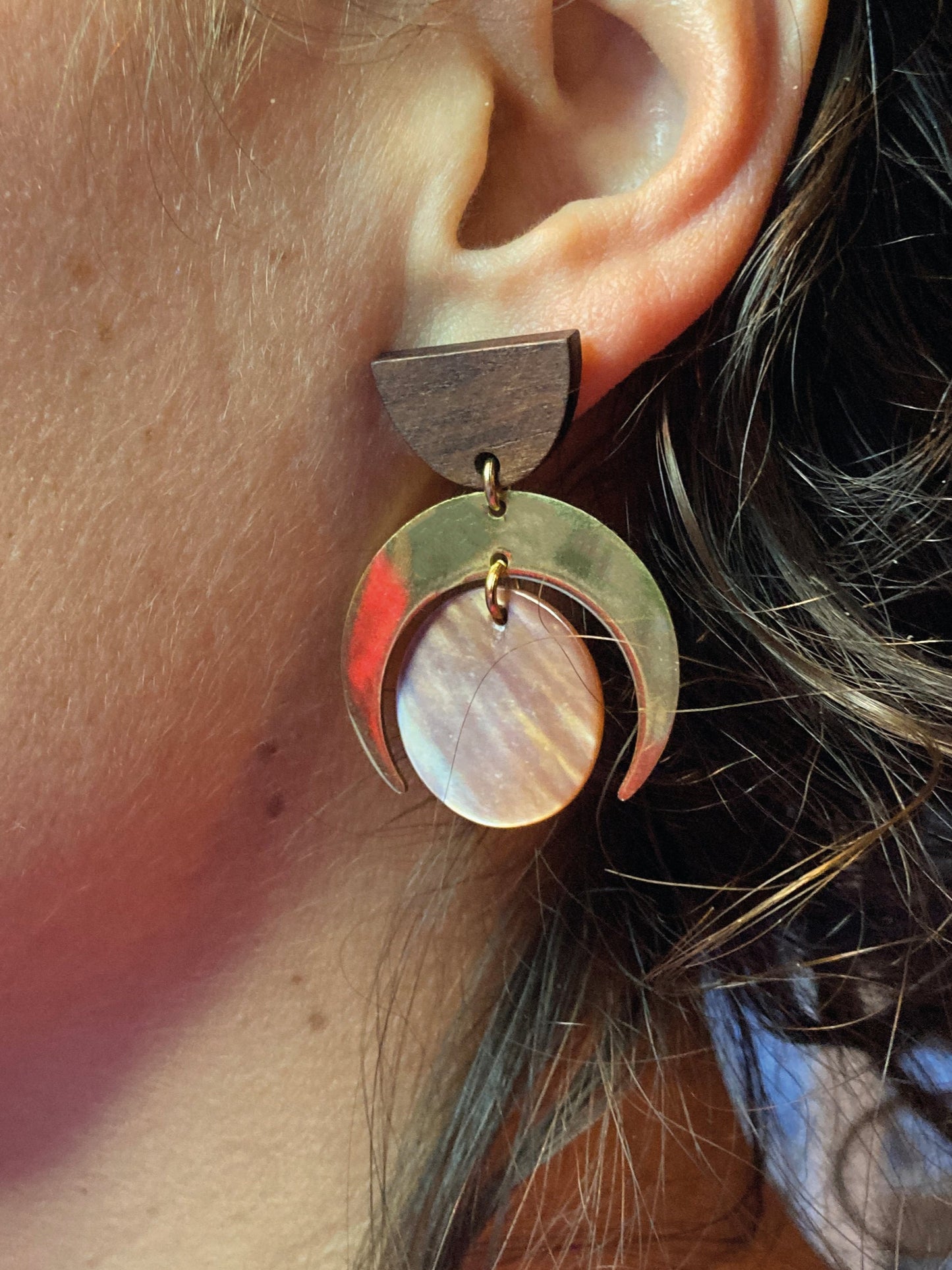 Stainless steel 'moon & shell'