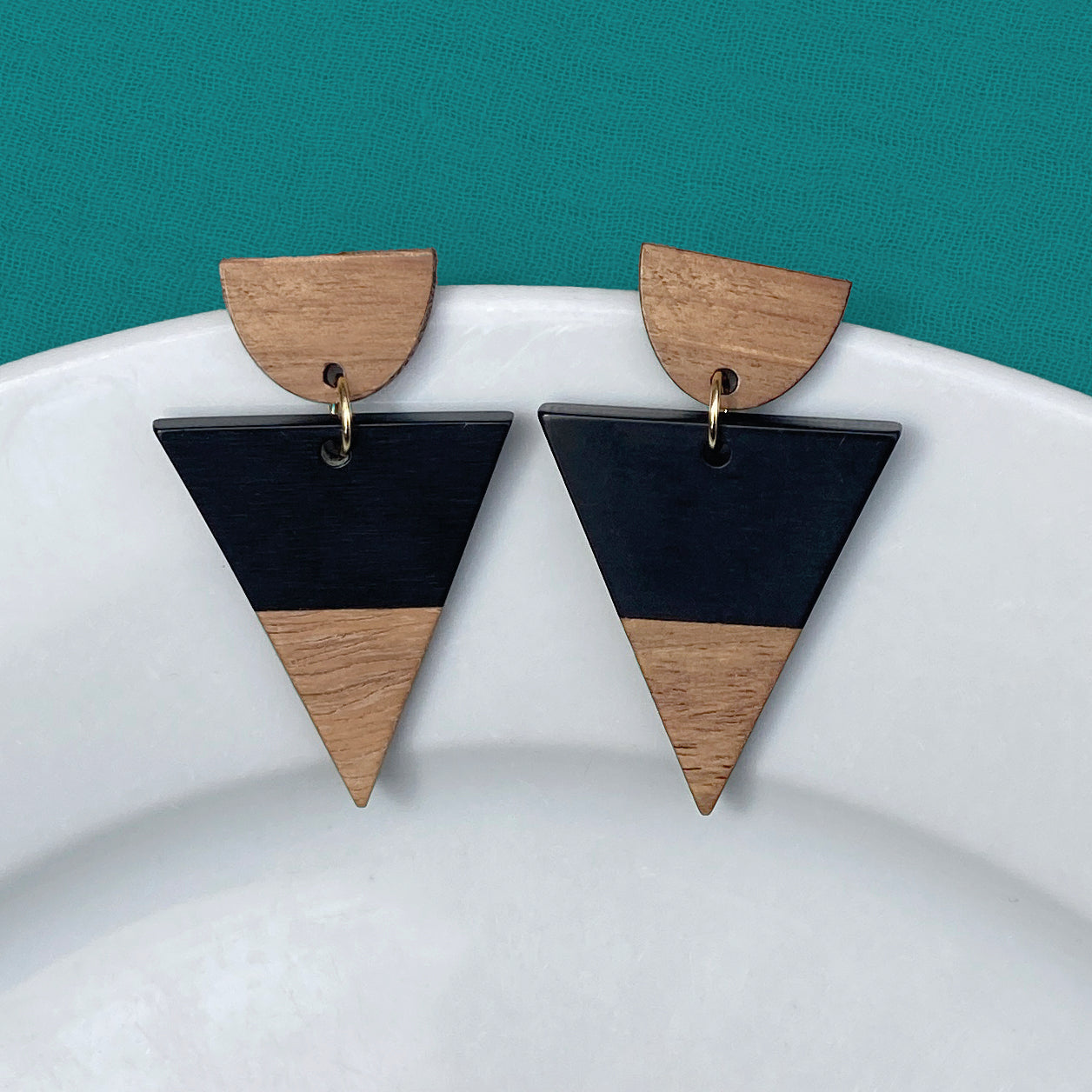 Triangle hout & hars