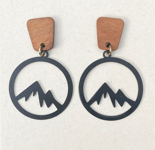 Zwart metaal 'mountain'