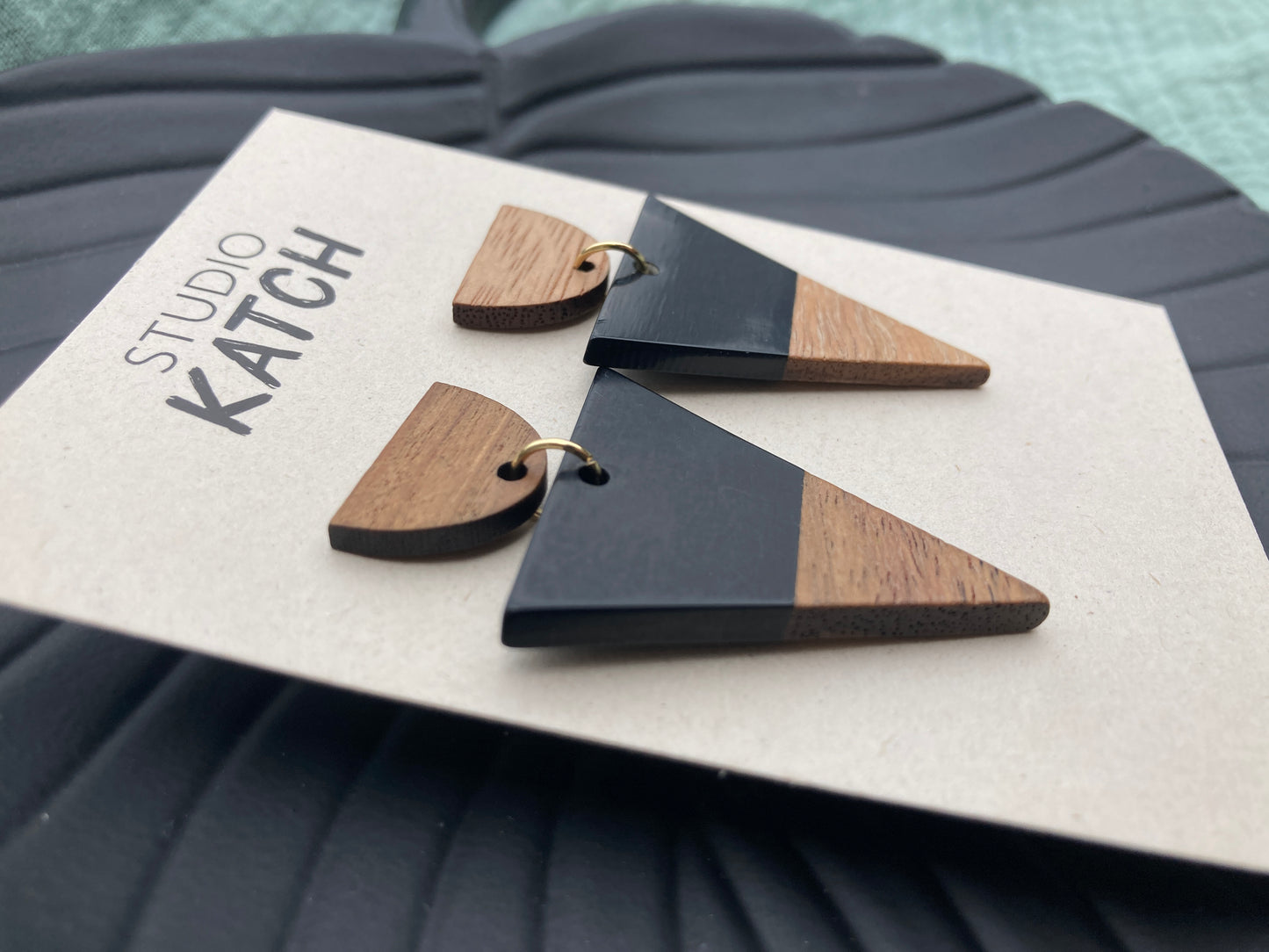 Triangle hout & hars